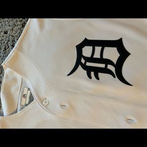 New Detroit jersey